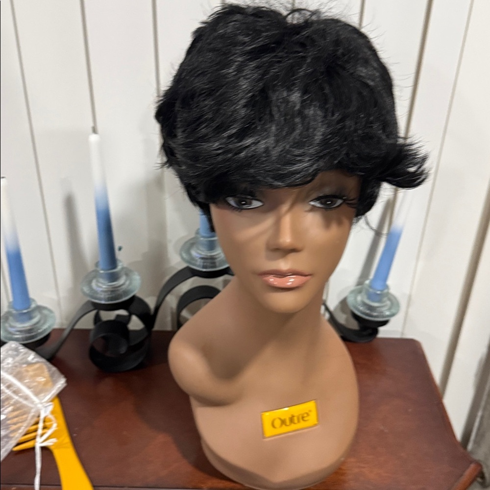 # 32 - Stylish Black Women's Wig